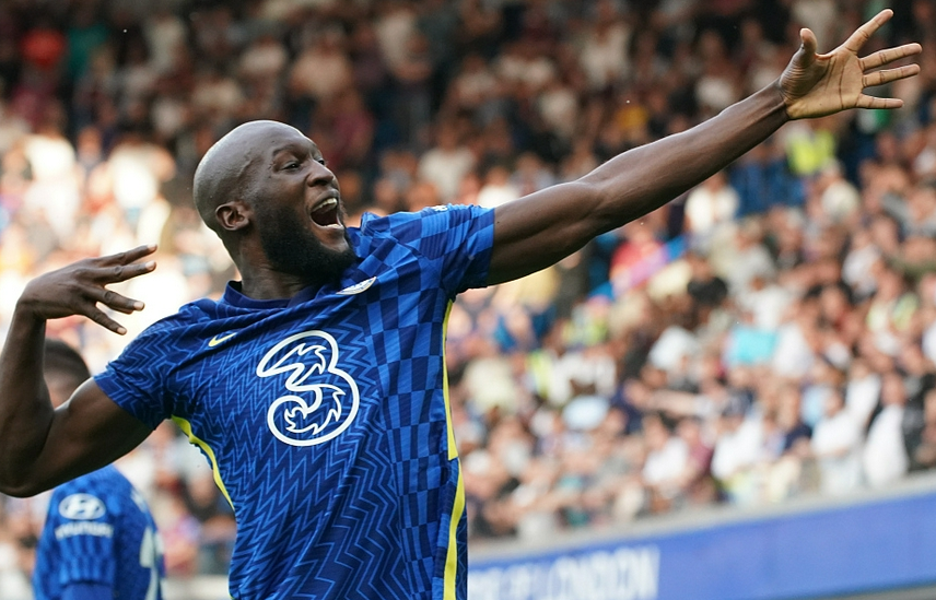 阿拉维斯决胜时刻，力挫对手