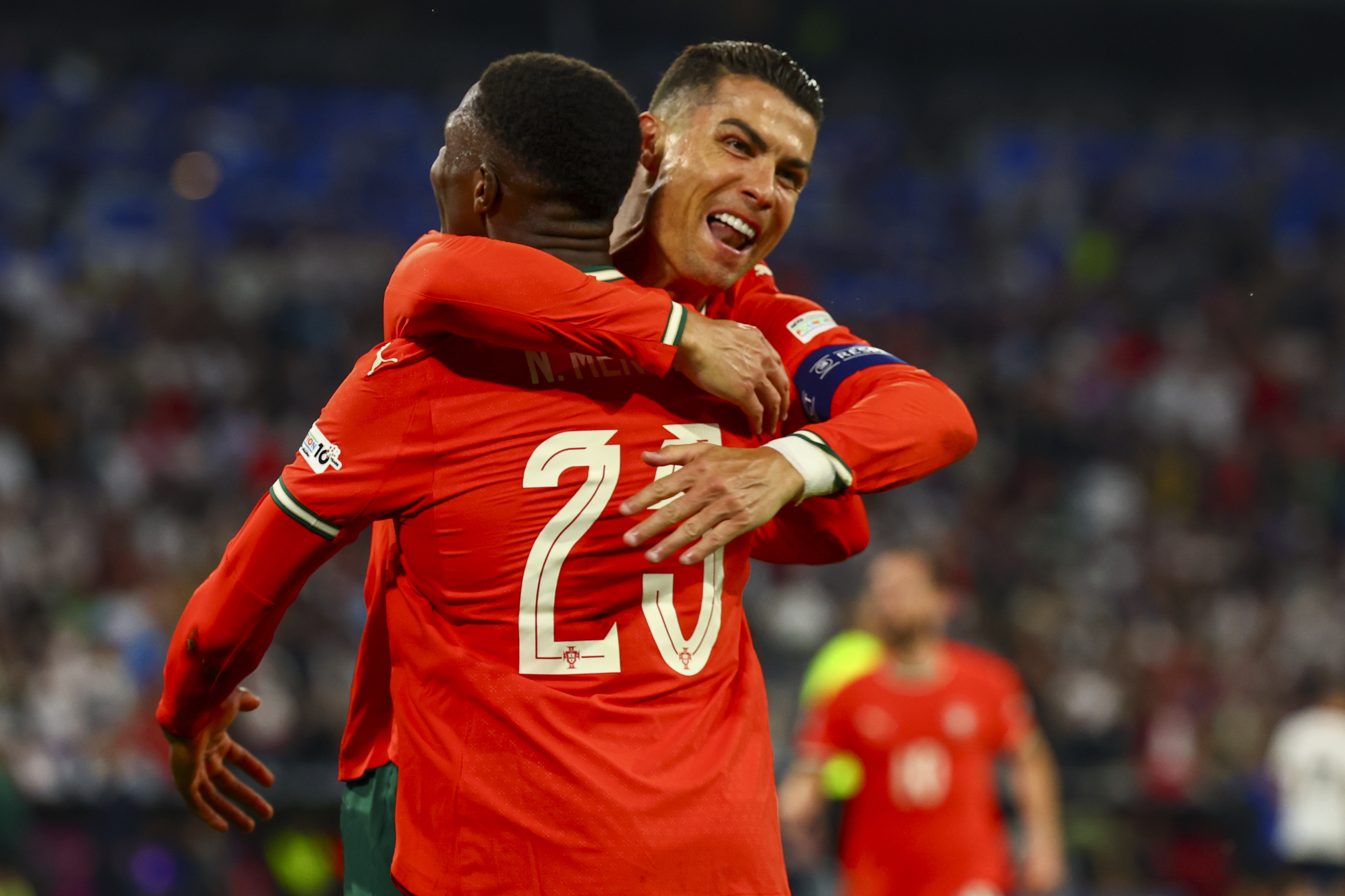 葡萄牙队对阵塞尔维亚队,备受期待的对决即将上演 葡萄牙队对阵塞尔维亚队,备受期待的对决即将上演